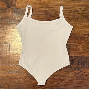 SKIMS Scoop Neck Body Suit- Jersey- 100% Cotton 

Oyster Size Large